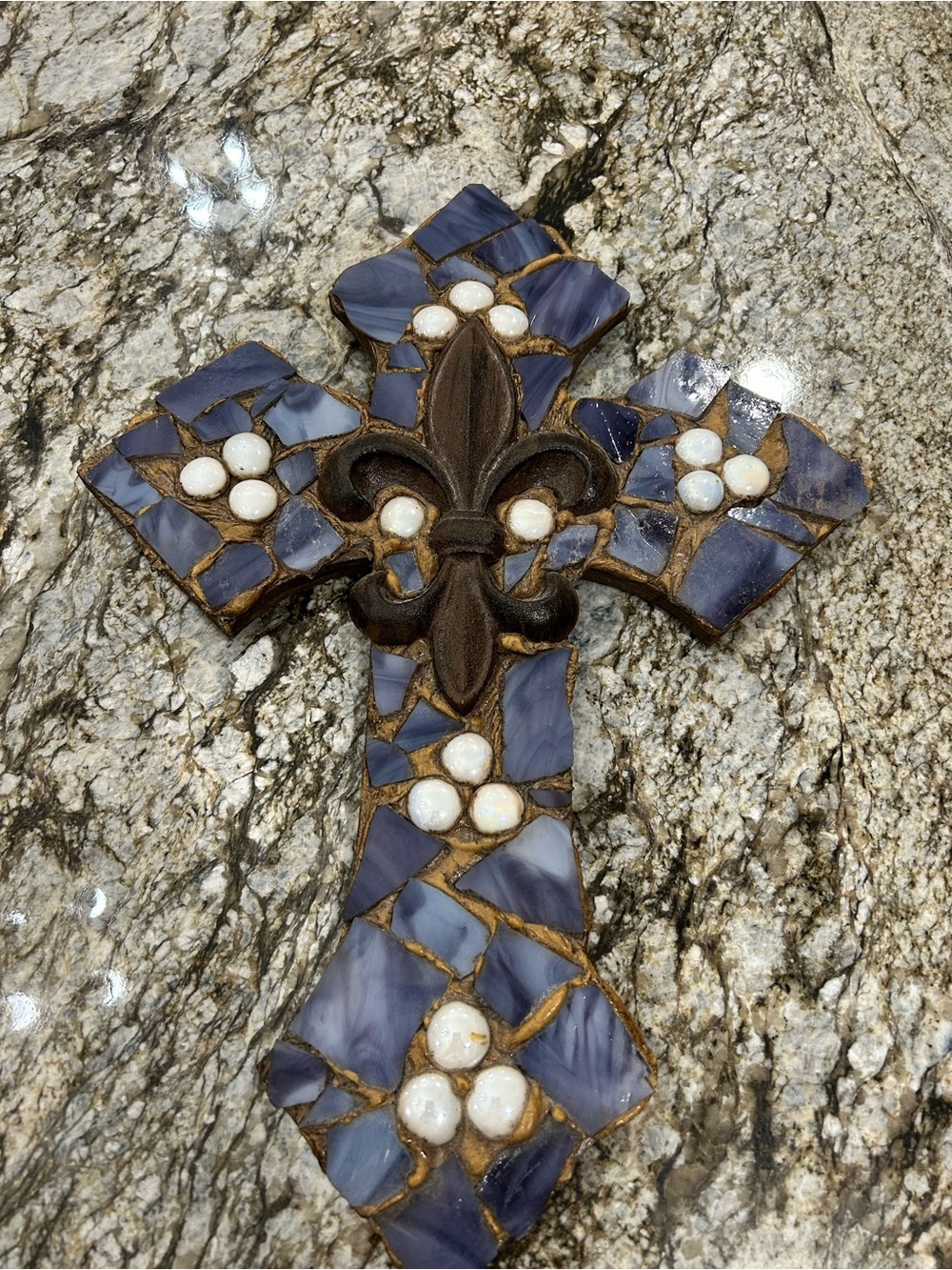 Beautiful cross with Fleur dis le